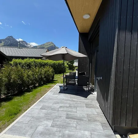 Haus Albuin Apartman *